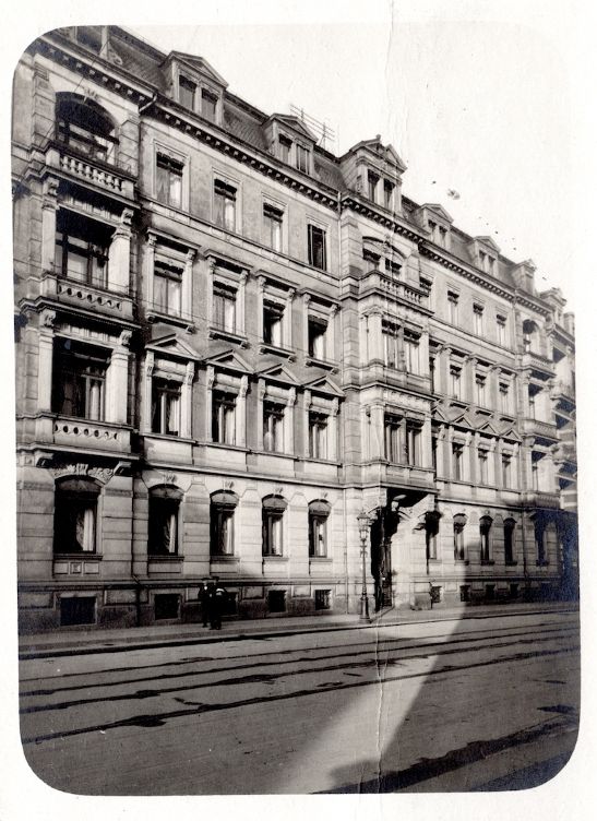 Blumenstraße 3