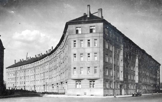 Blumenstraße 77 / Alfred-Schrapel-Straße 2 (Schillstraße 2)