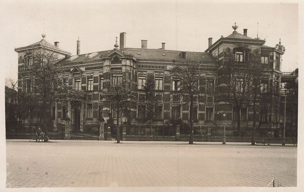 Canalettostraße 8