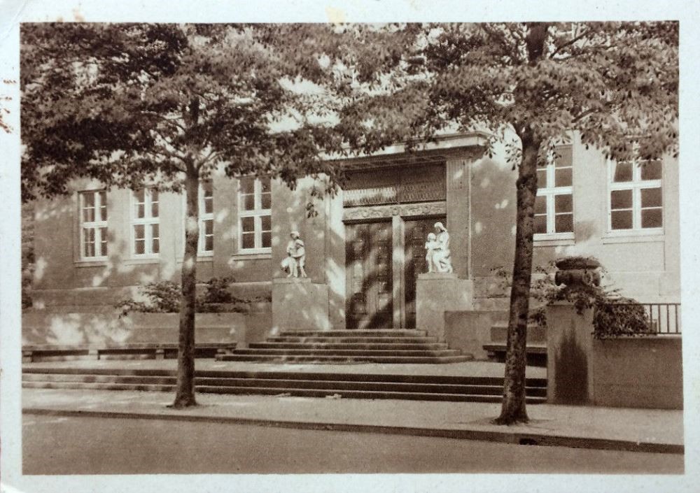Dinglingerstraße 4