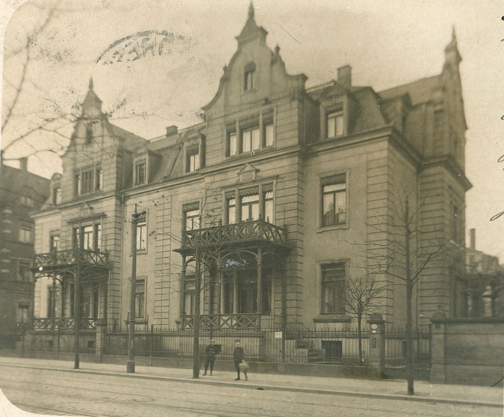 Dürerstraße 121