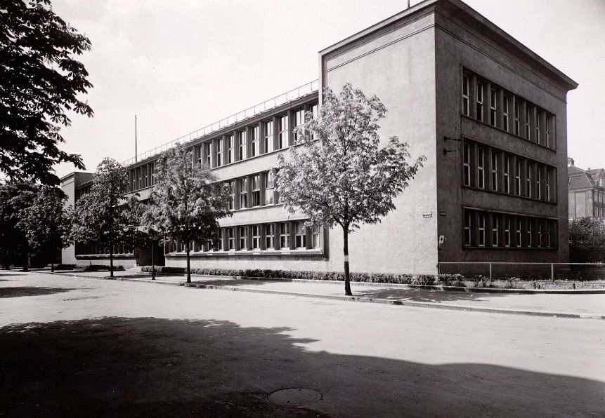 Elisenstraße 25