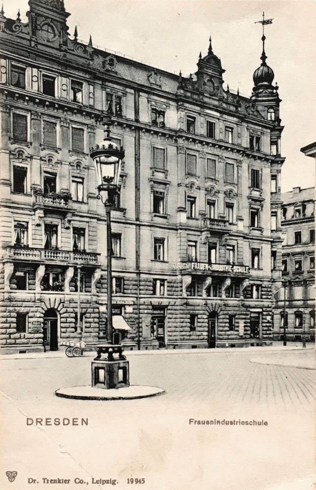 Güntzplatz 4 (Eliasplatz 4) / Elsasser Straße
