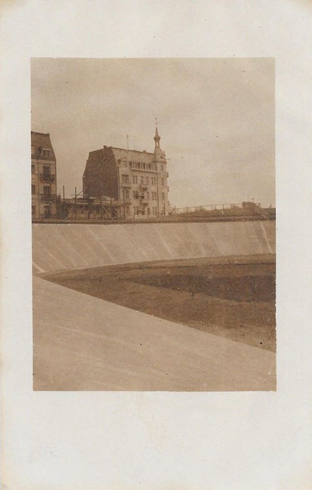Pfotenhauer Straße 79 / Neubertstraße