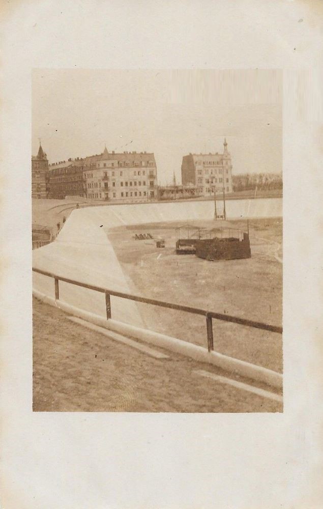 Pfotenhauer Straße 79 / Neubertstraße