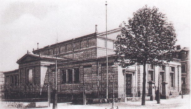 Striesener Straße 63 (Pillnitzer Straße 33, Pillnitzer Straße 63) / Marschnerstraße