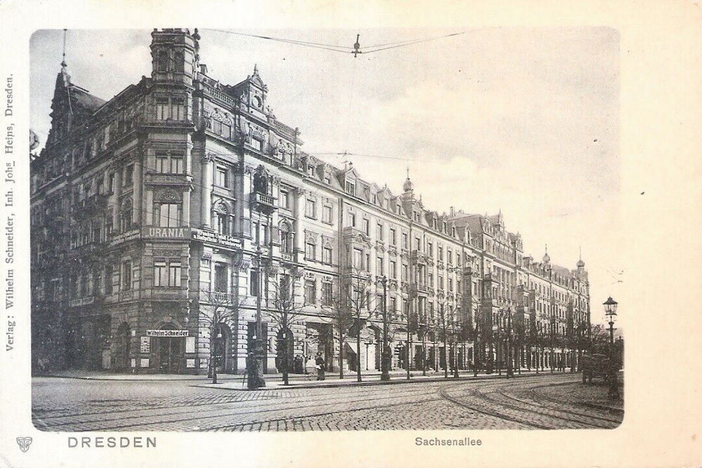 Sachsenplatz 4