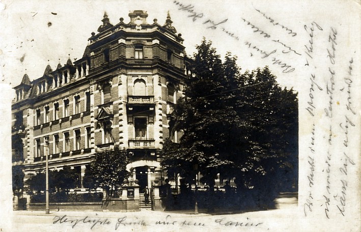 Striesener Straße 9 / Stephanienstraße