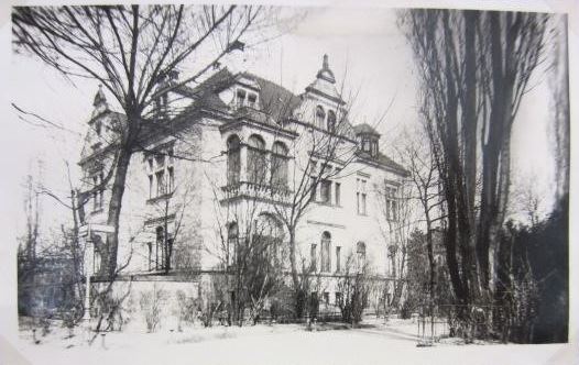 Stübelallee 13 / Fetscherstraße