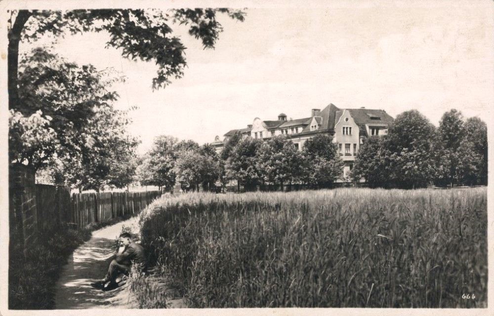 Bernard-Shaw-Straße 11