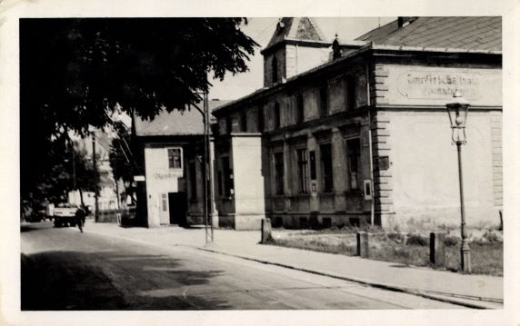 Putjatinstraße 11