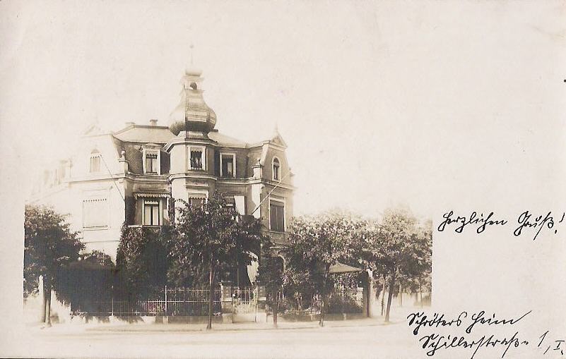 Alexander-Herzen-Straße 1