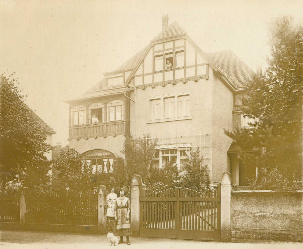 Goethestraße 25