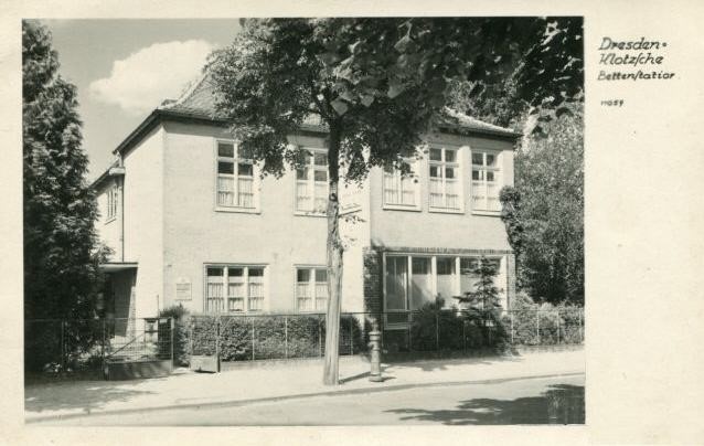 Greifswalder Straße 8 (Parkstraße 8)