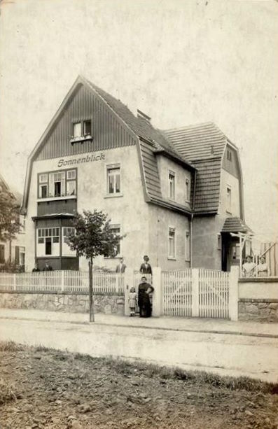 Schillerstraße 9