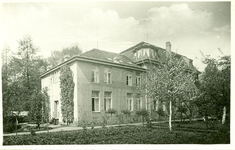 Weißiger Straße 18