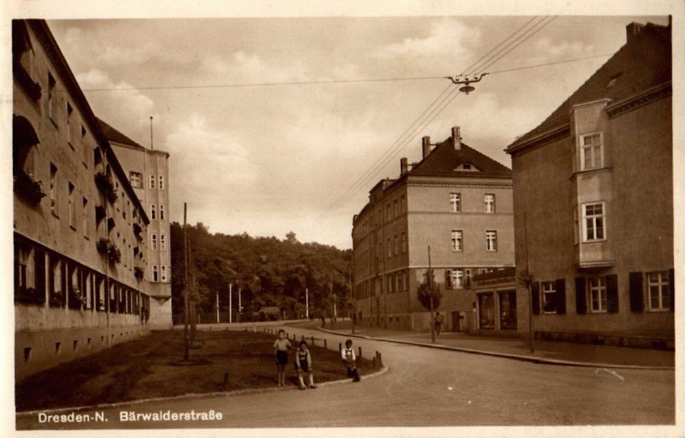 Bärwalder Straße, Hechtstraße