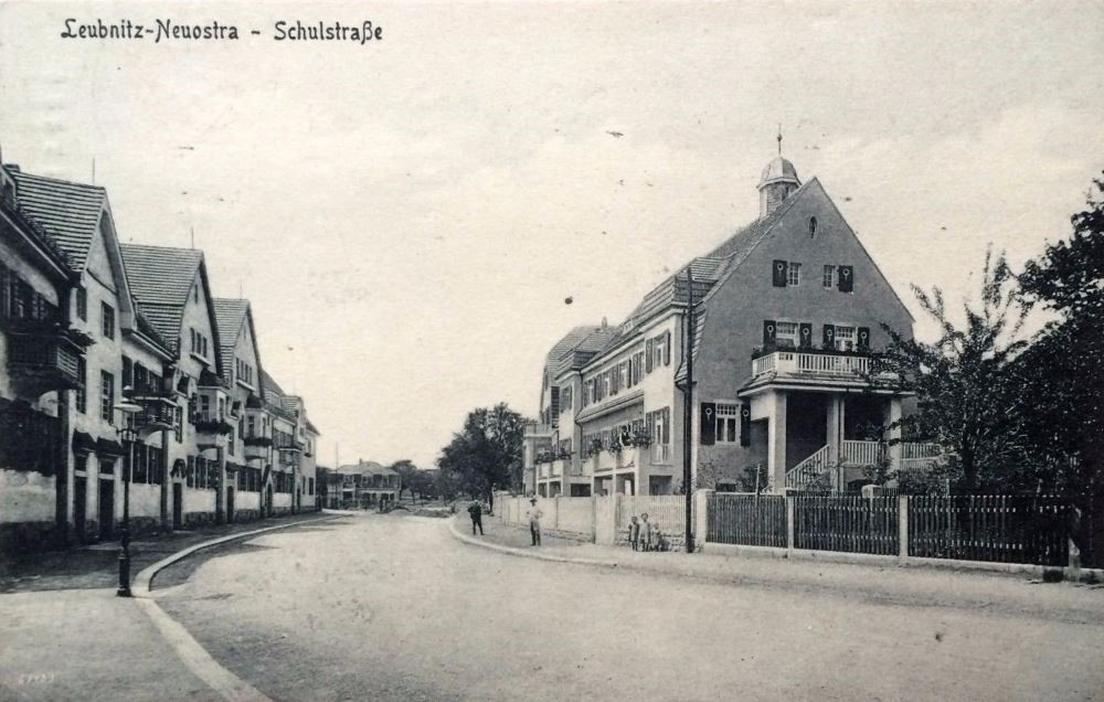 Heiligenbornstraße 2 (Schulstraße 2)
