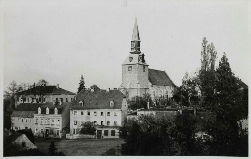 Klosterteichplatz