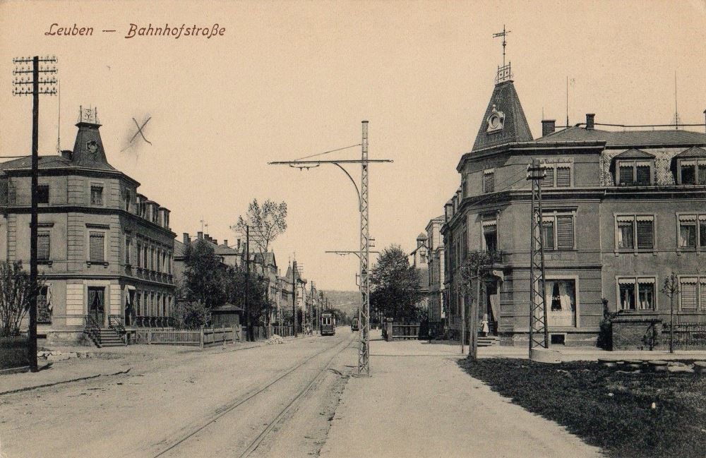 Stephensonstraße 8 (Bahnhofstraße 8) / Sachsenwerkstraße (Fabrikstraße)