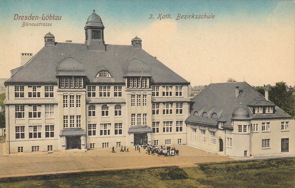 Bünaustraße 12