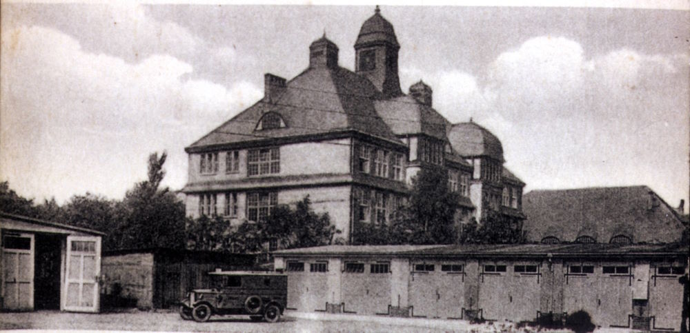 Bünaustraße 14