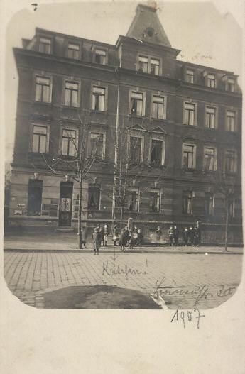 Bünaustraße 30