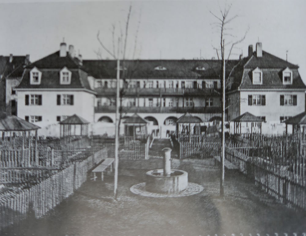 Bünaustraße 4b-8b