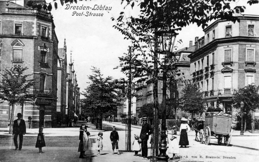 Bünauplatz