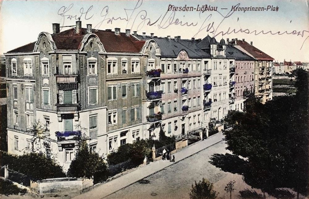 Conertplatz 10 (Kronprinzenplatz 10) / Hermsdorfer Straße