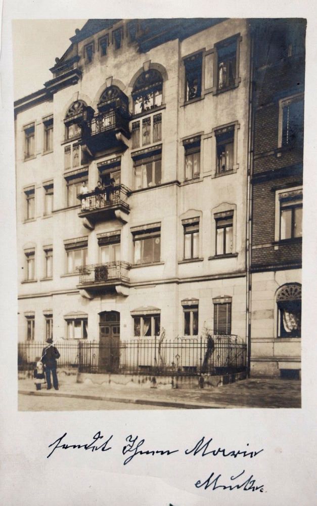 Conertplatz 18 (Kronprinzenplatz 18)