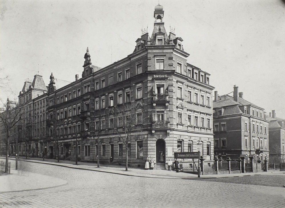 Clara-Viebig-Straße 12