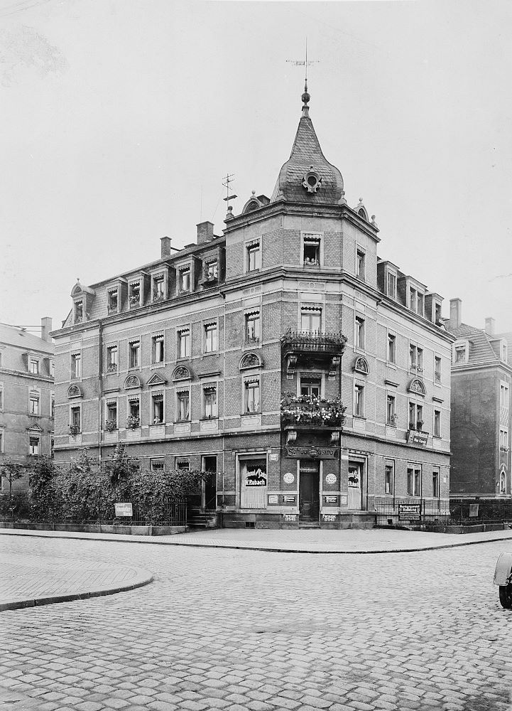 Clara-Zetkin-Straße 15