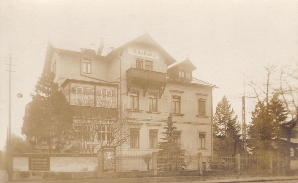 Bautzner Landstraße 54 (Bautzner Straße 66) / Lausitzer Straße (Hermannstraße)