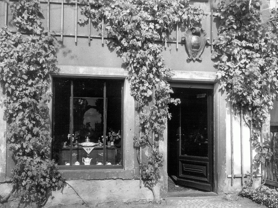 Friedrich-Wieck-Straße 6