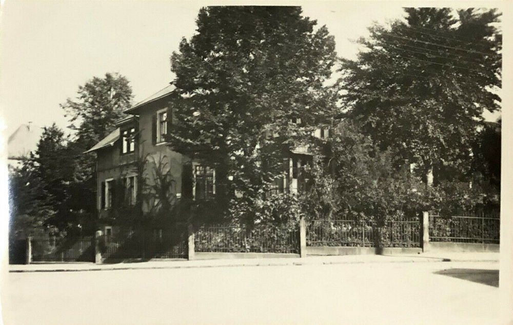 Oskar-Pletsch-Straße 2