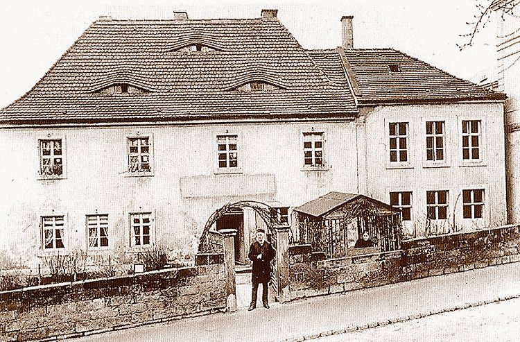 Pillnitzer Landstraße 8 (-1926 Pillnitzer Straße 8)