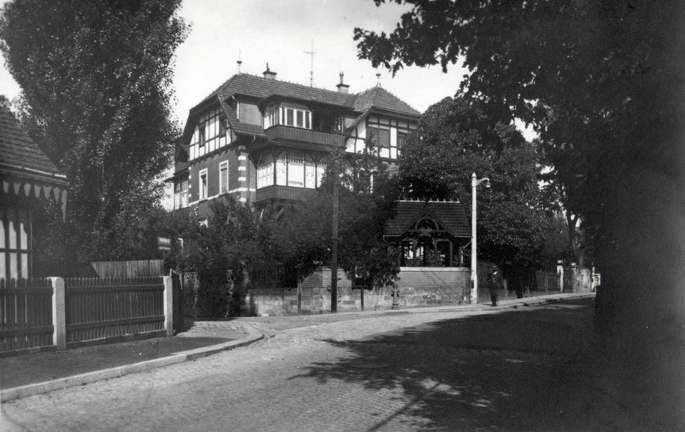 Plattleite 25 / Zeppelinstraße