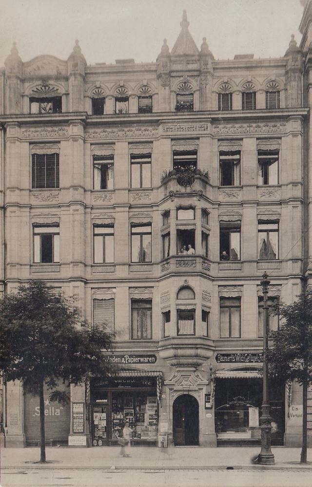 Albertstraße 23