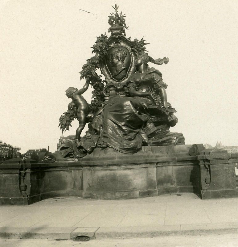 Carolabrücke