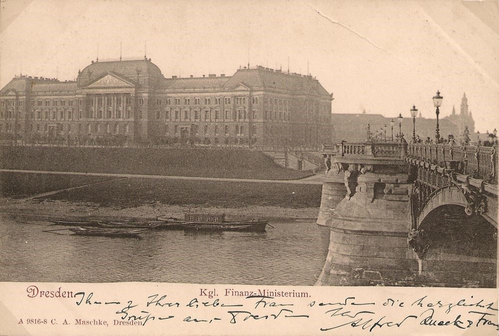 Carolaplatz 1