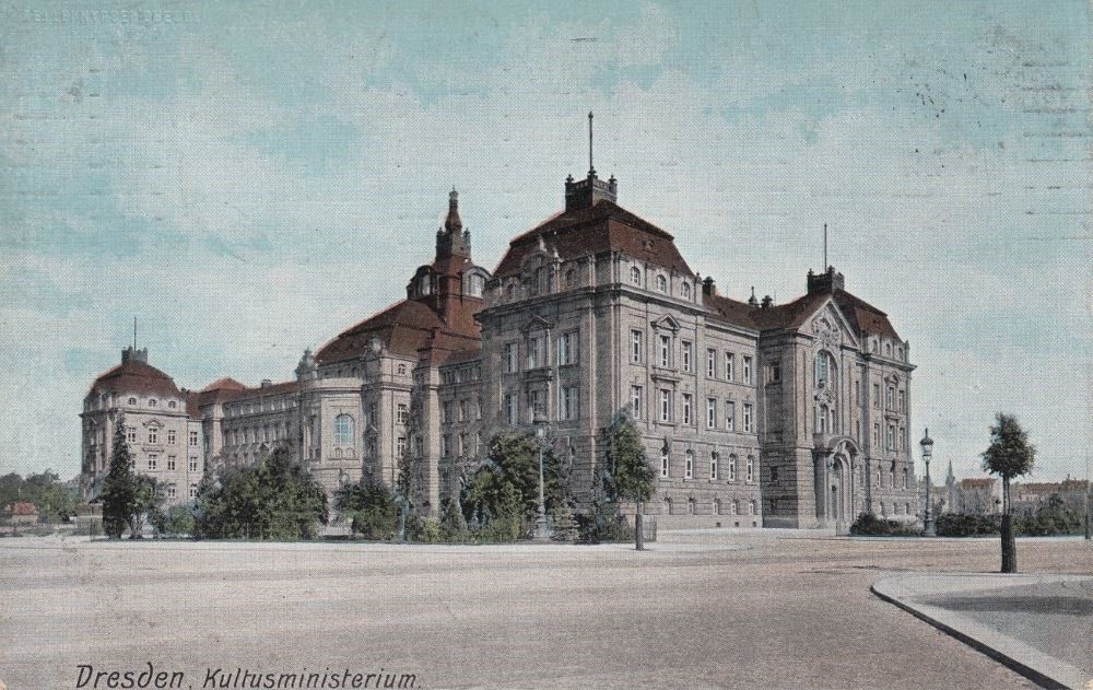 Carolaplatz 2