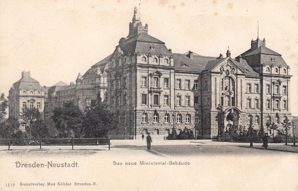 Carolaplatz 2