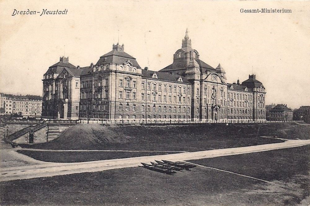 Carolaplatz 2