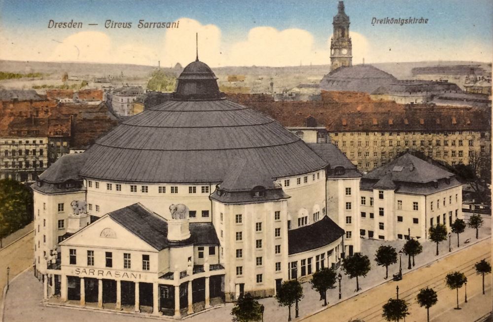 Carolaplatz - vom Ministerium