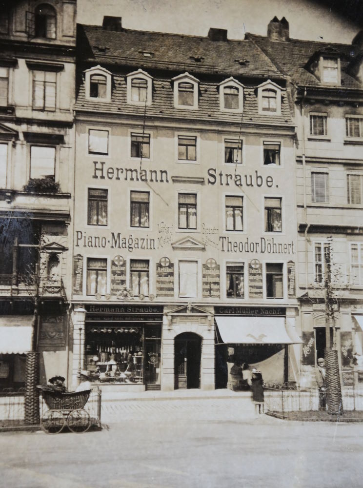 Hauptstraße 9