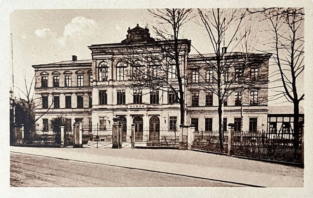 Holzhofgasse 2
