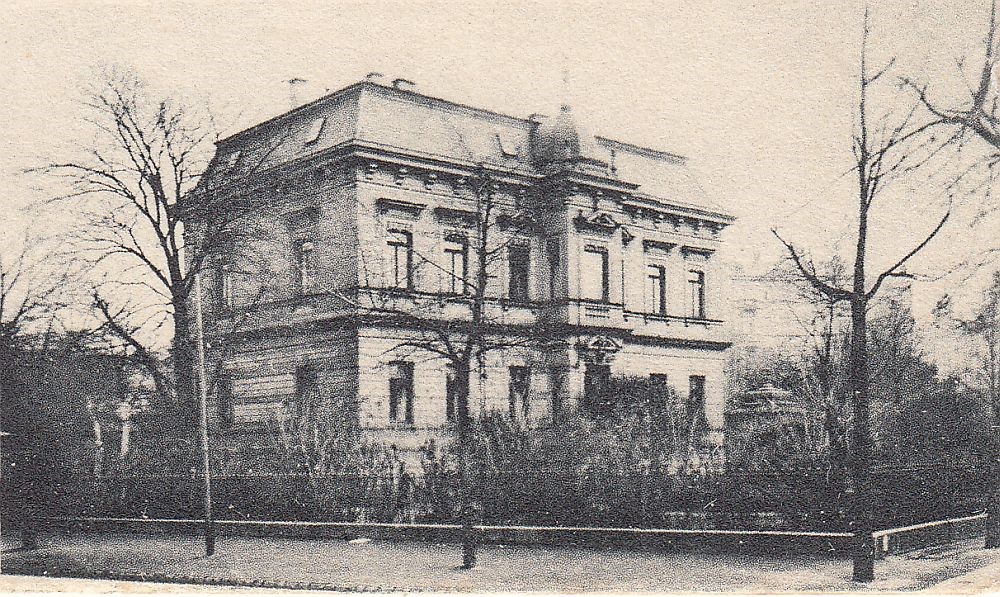 Hospitalstraße 22 / Albertplatz