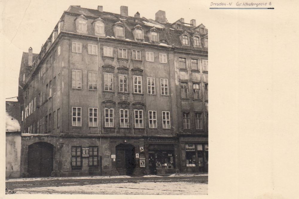 Große Klostergasse 8