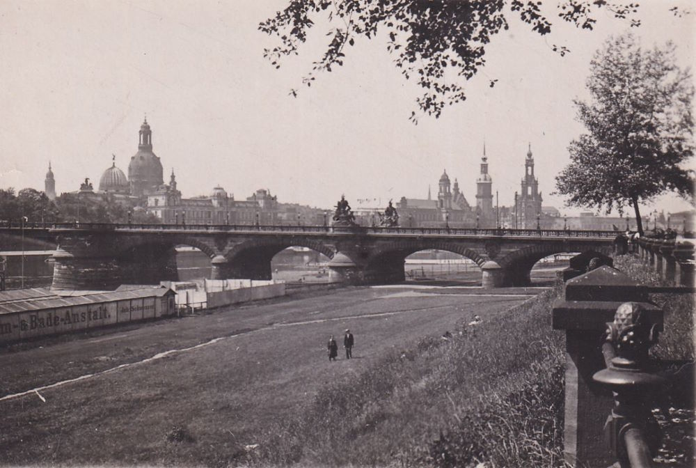 Altes Königsufer